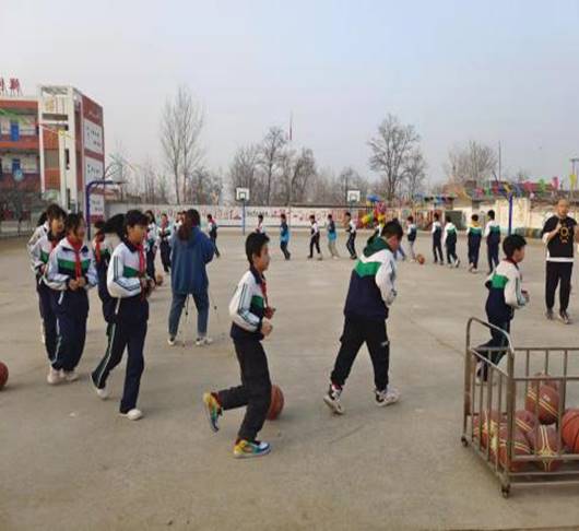 实习基地：雄安新区容城县南张镇西牛小学